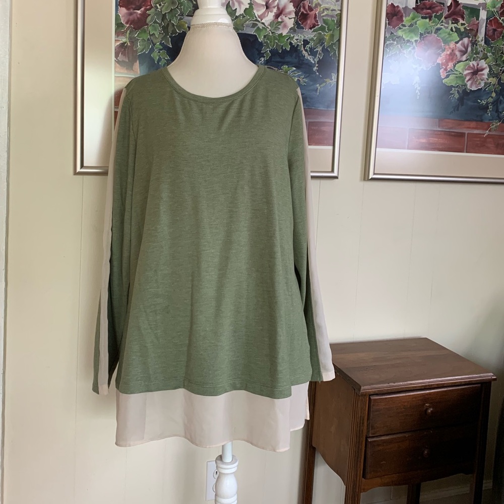 Logo Lounge tunic